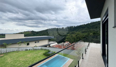Terreno à venda com 3 suítes no condomínio Quintas da Boa Vista, Atibaia - SP