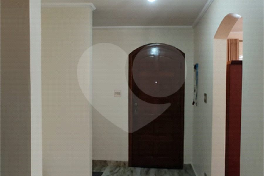 Sobrado à venda com 3 quartos, sendo 1 suíte,  em Artur Alvim, São Paulo, SP