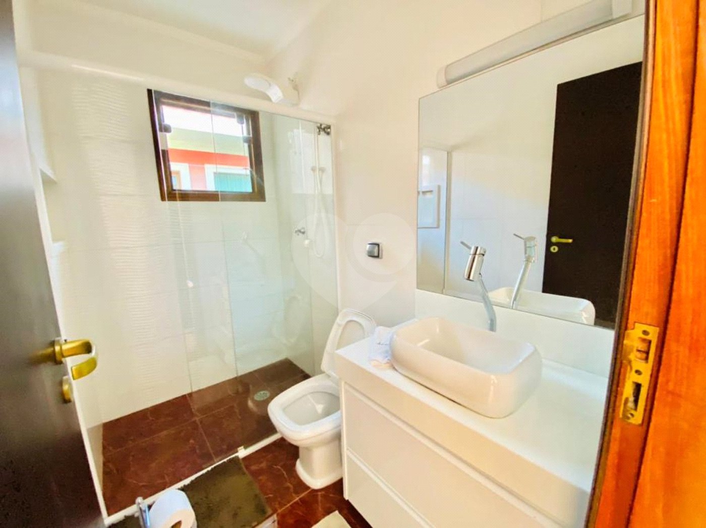 Sobrado à venda com 3 quartos, sendo 1 suíte, em Tremembé, São Paulo, SP