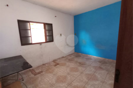 Casa à venda com 2 quartos em Vila Mazzei, Itapetininga, SP