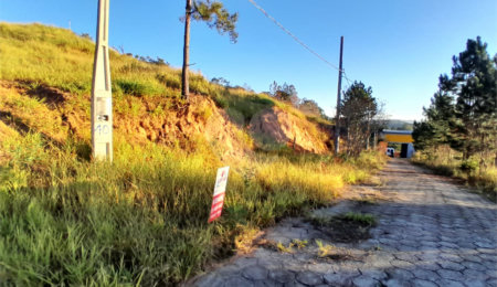 Terreno à venda no condomínio Aútria da Cantareira, Mairiporã - SP