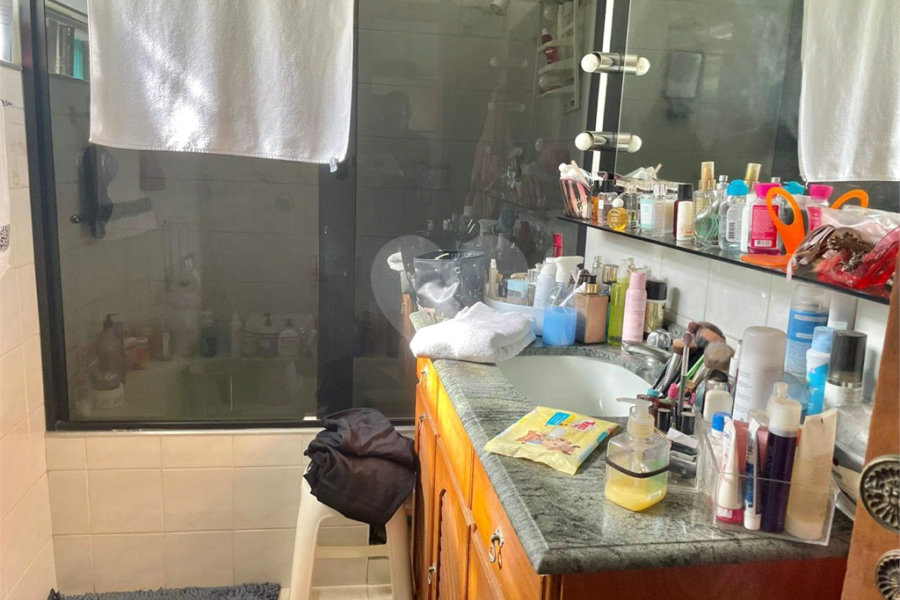 Sobrado à venda com 3 quartos, sendo 2 suítes, em Vila Mariana, São Paulo, SP