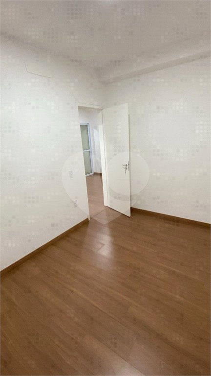 Apartamento à venda com 2 quartos, sendo 1 suíte,  em Jardim dos Manacás, Araraquara, SP