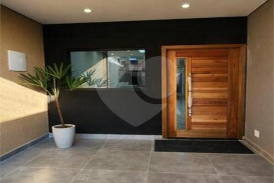 Casa à venda com 1 quarto, sendo 2 suítes, no condomínio Residencial Oliveira, São Paulo - SP