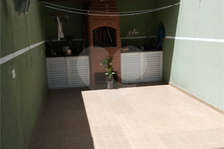 Sobrado à venda com 3 quartos, sendo 1 suíte, em Cidade Patriarca, São Paulo, SP