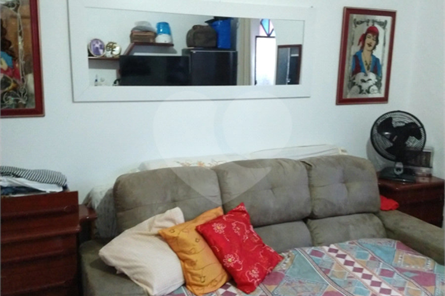 Sobrado à venda com 3 quartos em Jardim Regina, São Paulo, SP