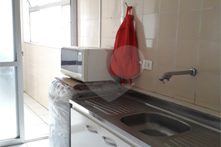 Apartamento à venda com 3 quartos em Vila Suzana, São Paulo, SP