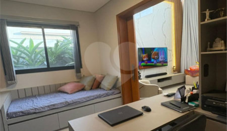 Casa à venda com 3 suítes no condomínio Residencial Terras de Siena, Ribeirão Preto - SP