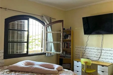 Sobrado à venda com 3 quartos, sendo 1 suíte, em Parque Ipê, São Paulo, SP