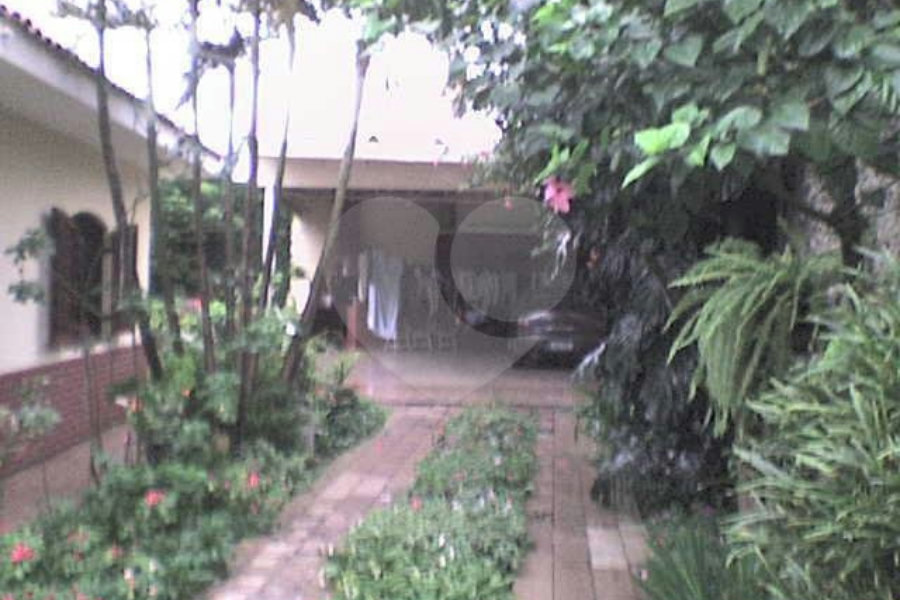 Casa Térrea à venda ou para alugar com 3 suítes em Vila Isolina Mazzei, São Paulo, SP