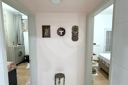 Casa à venda com 3 quartos, sendo 1 suíte, em Chora Menino, São Paulo, SP