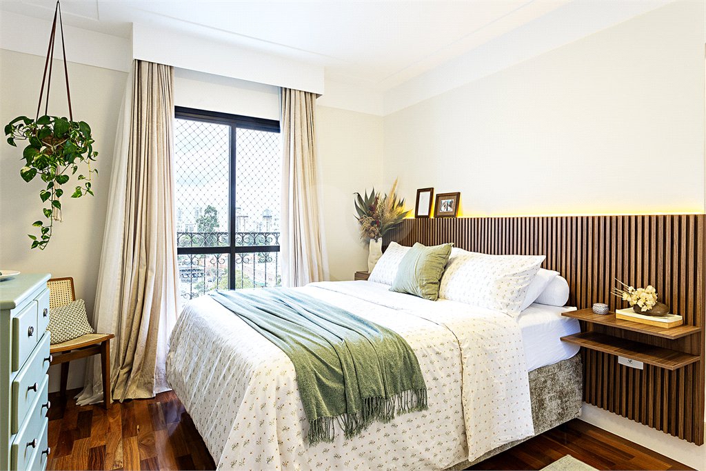 Apartamento à venda com 3 quartos, sendo 1 suíte, em Alto da Boa Vista, São Paulo, SP
