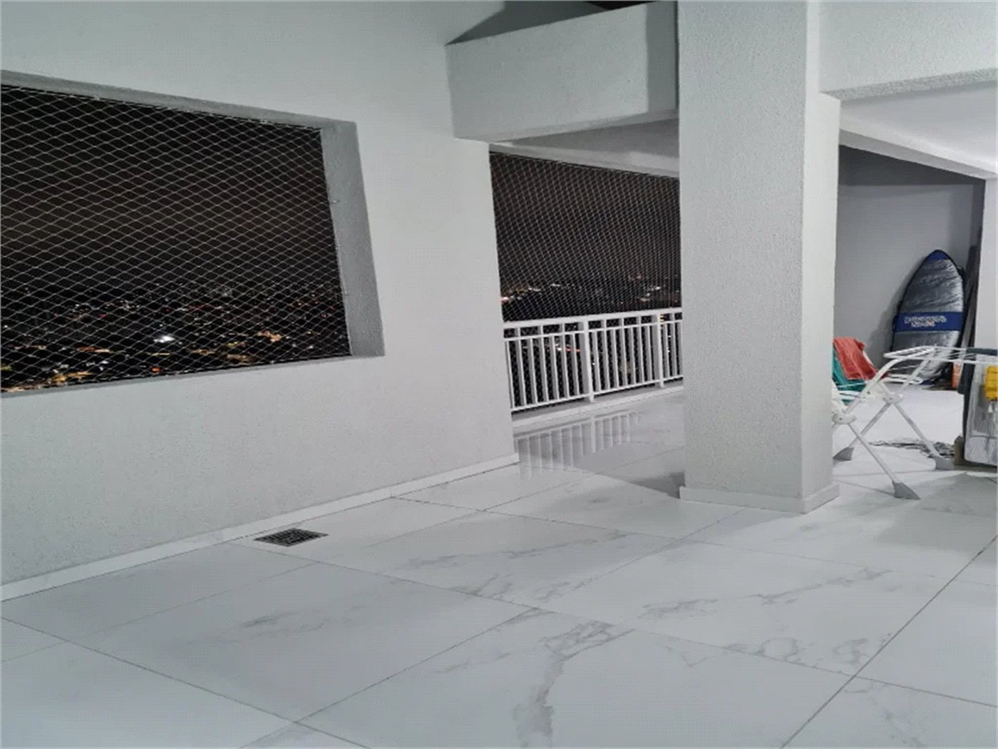 Apartamento à venda com 3 quartos, sendo 2 suítes, em Parque Reboucas, São Paulo, SP