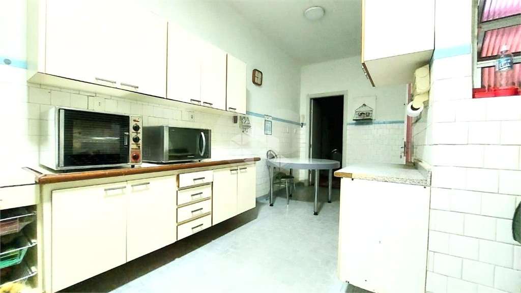 Casa à venda com 4 quartos, sendo 1 suíte,  em Lapa, São Paulo, SP