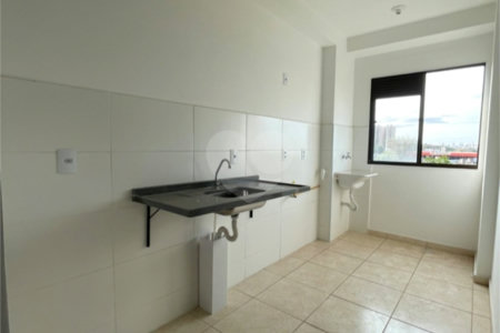 Apartamento à venda com 2 quartos no Centro, Votorantim, SP