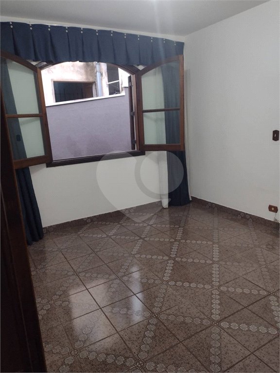 Casa à venda com 3 quartos, sendo 1 suíte, em Jardim São Pedro, Mogi das Cruzes, SP