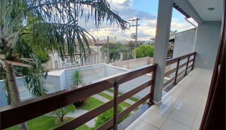 Sobrado à venda com 4 quartos, sendo 1 suíte,  em Residencial Monte Verde, Indaiatuba, SP