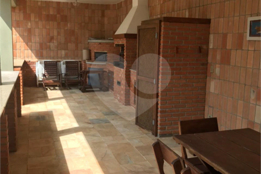 Casa à venda com 6 quartos, sendo 5 suítes, em Roseira, Mairiporã, SP