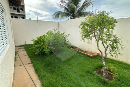 Casa à venda com 3 quartos, sendo 1 suíte, em Jardim Santa Marta, Cuiabá, MT