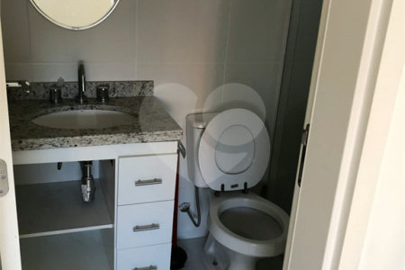 Apartamento à venda com 3 quartos, sendo 1 suíte,  em Brás, São Paulo, SP