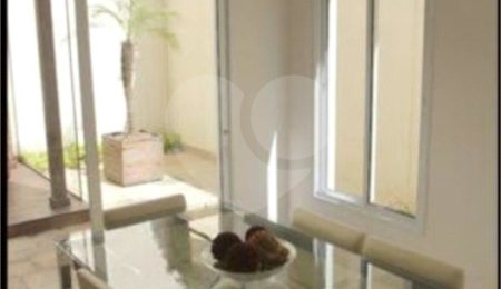 Casa à venda com 3 suítes no condomínio Villaggio Della Hípica, São Paulo - SP