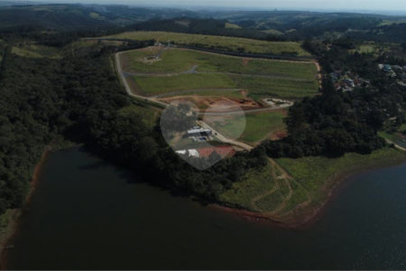 Terreno à venda no condomínio Le Portier Nautic Residence, Piedade - SP