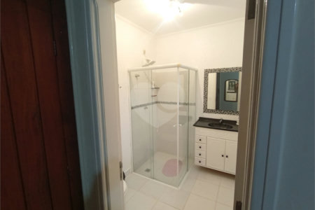 Casa à venda com 4 quartos, sendo 3 suítes,  no Centro, Itapetininga, SP