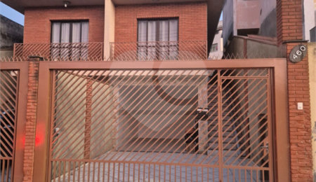 Sobrado à venda com 3 quartos, sendo 1 suíte,  em Vila Bonilha, São Paulo, SP
