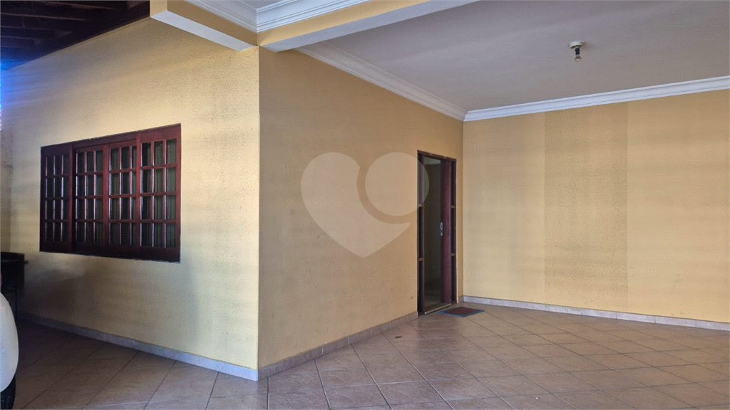 Casa à venda com 3 quartos, sendo 1 suíte, em Vila Angélica, Sorocaba, SP