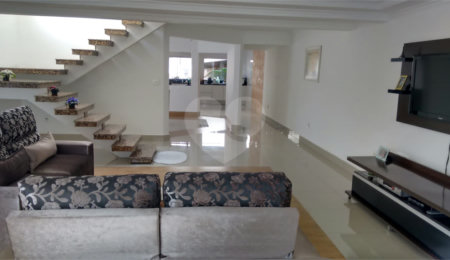 Casa à venda com 3 suítes em Vila Regente Feijó, São Paulo, SP