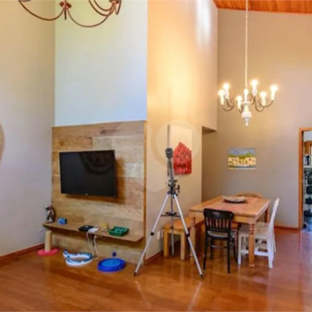 Casa à venda com 4 quartos, sendo 2 suítes,  em Granja Viana, Cotia, SP