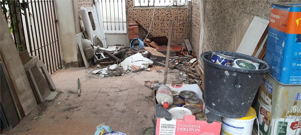 Terreno à venda em Parada Inglesa, São Paulo, SP