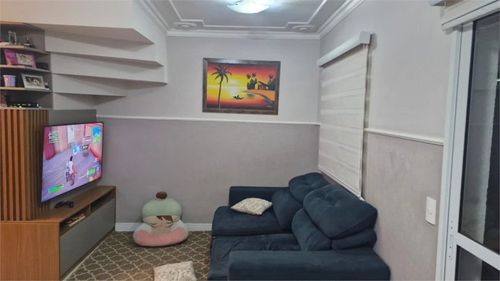 Casa à venda com 3 quartos, sendo 1 suíte, no condomínio Moradas do Horto, São Paulo - SP