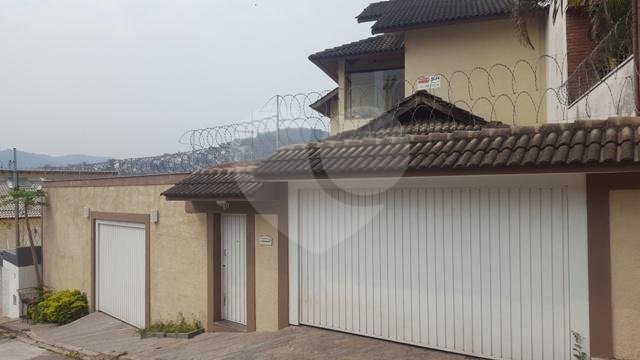 Sobrado à venda com 5 quartos, sendo 1 suíte, em Jardim Virginia Bianca, São Paulo, SP