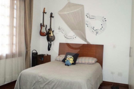 Casa à venda ou para alugar com 4 suítes no condomínio Residencial Parques das Magnólias, São Paulo - SP