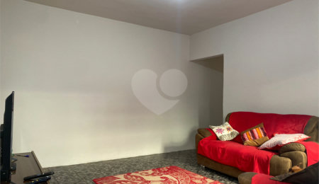 Casa à venda com 2 quartos, sendo 1 suíte,  no Centro, Araçoiaba da Serra, SP