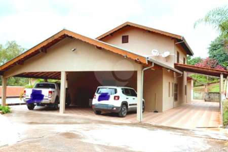 Casa à venda com 10 quartos, sendo 3 suítes, no condomínio Chácaras Campo Verde, Campo Limpo Paulista - SP