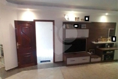 Sobrado à venda com 4 quartos, sendo 2 suítes, em Ipiranga, São Paulo, SP
