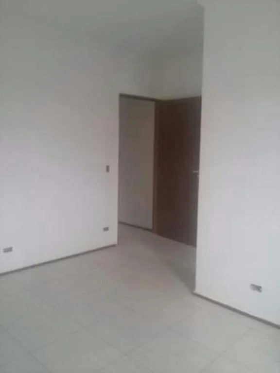 Sobrado à venda com 3 quartos, sendo 2 suítes,  em Jardim Monte Kemel, São Paulo, SP