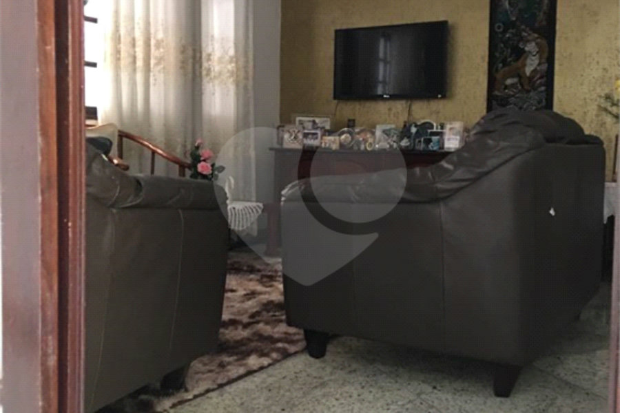 Sobrado à venda com 3 suítes em Vila Medeiros, São Paulo, SP