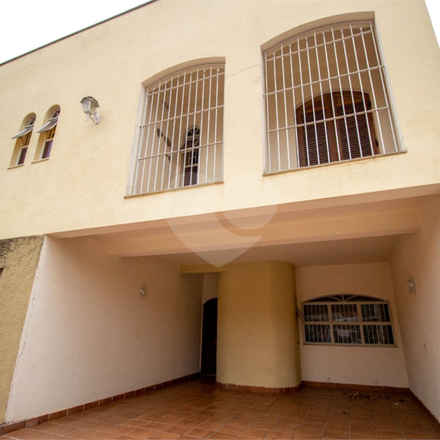 Casa à venda ou para alugar com 4 quartos, sendo 1 suíte, no Centro, São Roque, SP