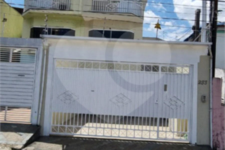Sobrado à venda com 3 suítes em Vila Nair, São Paulo, SP