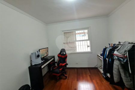 Casa Térrea à venda com 4 quartos, sendo 1 suíte, em Interlagos, São Paulo, SP