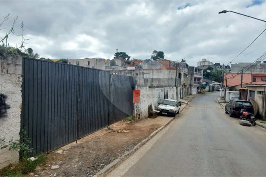 Terreno à venda em Guaianazes, São Paulo, SP