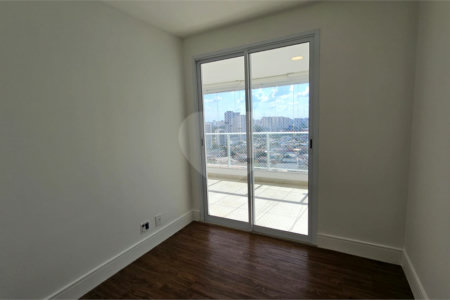 Apartamento à venda ou para alugar com 3 quartos, sendo 2 suítes, em Vila Anastácio, São Paulo, SP