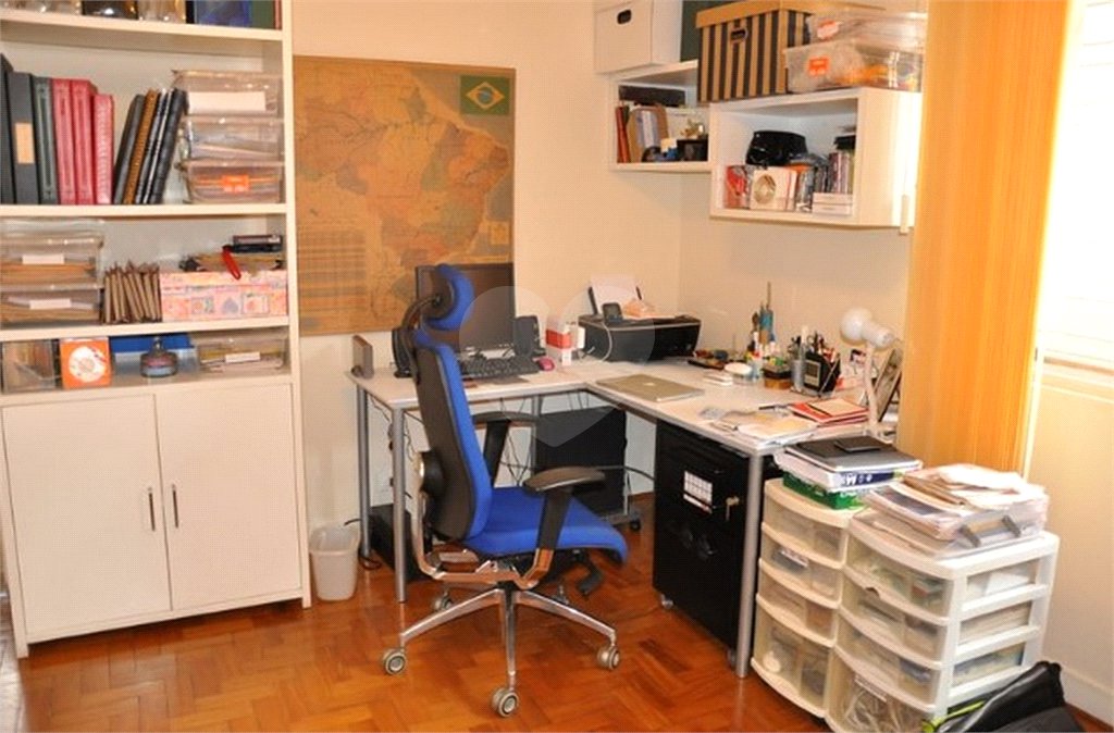 Sobrado à venda com 4 quartos, sendo 2 suítes,  em Campo Belo, São Paulo, SP