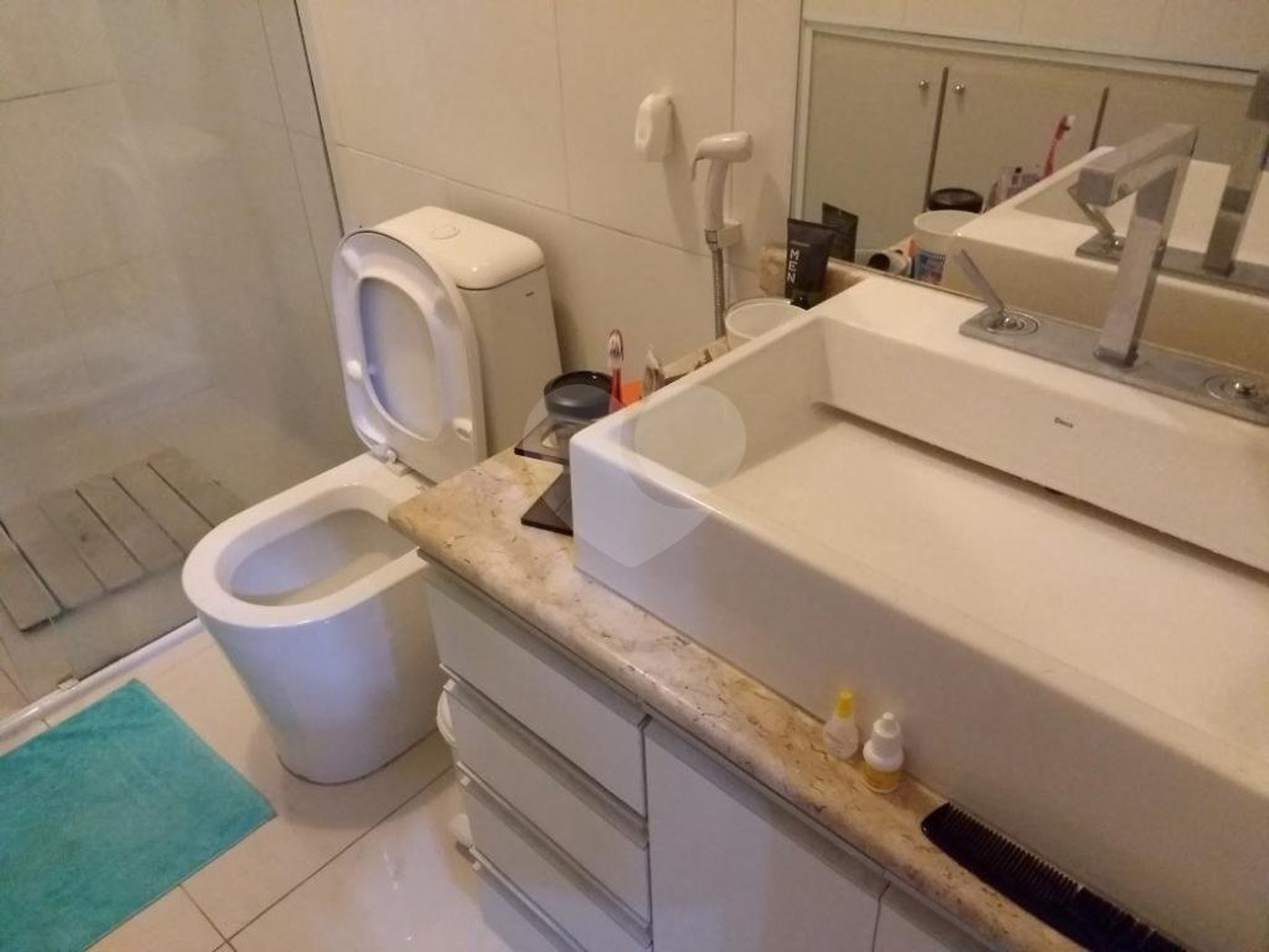 Sobrado à venda com 3 quartos, sendo 1 suíte, em Vila Guilherme, São Paulo, SP