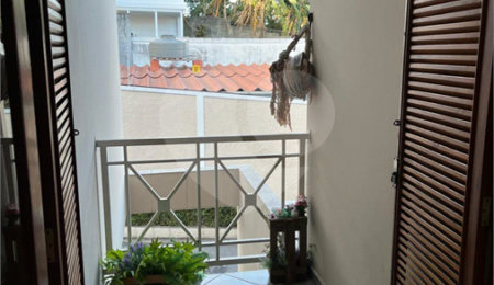 Casa à venda com 3 suítes no condomínio Residencial Palmas I, São Paulo - SP