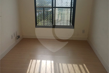 Apartamento à venda com 2 quartos em Lageado, Cotia, SP