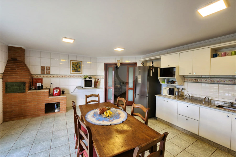 Casa à venda com 5 suítes no condomínio Suíça da Cantareira, Mairiporã - SP